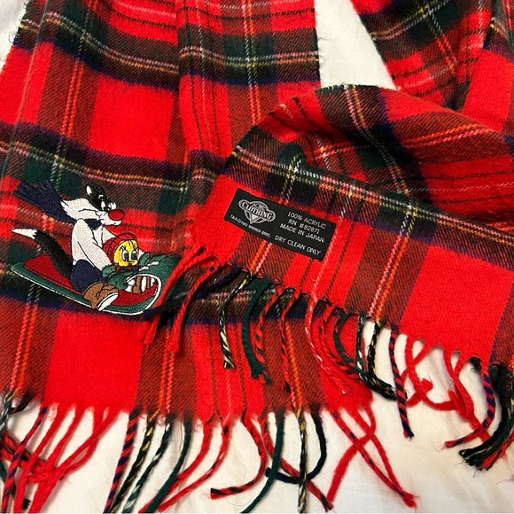 Scarf with Sylvester & Tweety Sledding, red plaid with fringe by Acme Clothing. - Picture 4 of 5